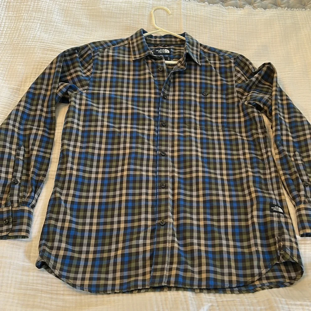 The north face men’s button down plaid shirt